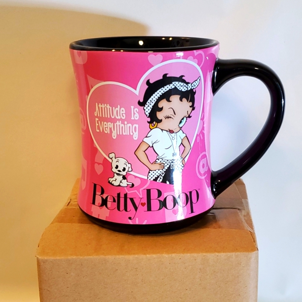 Betty Boop "Attitude is Everything" 12 oz Mug (NIB)